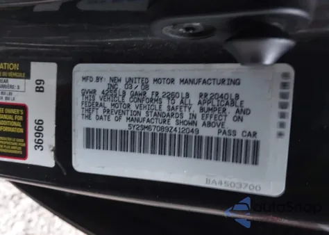 2009 Pontiac Vibe z USA, uszkodzony, nr VIN 5Y2SM67089Z412049